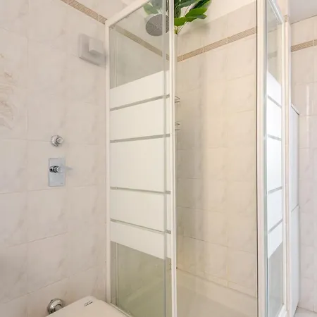 Apartamento Farini Easy